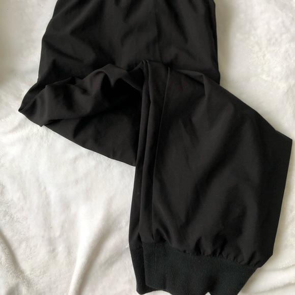 Hyba yoga capris - Picture 1 of 4